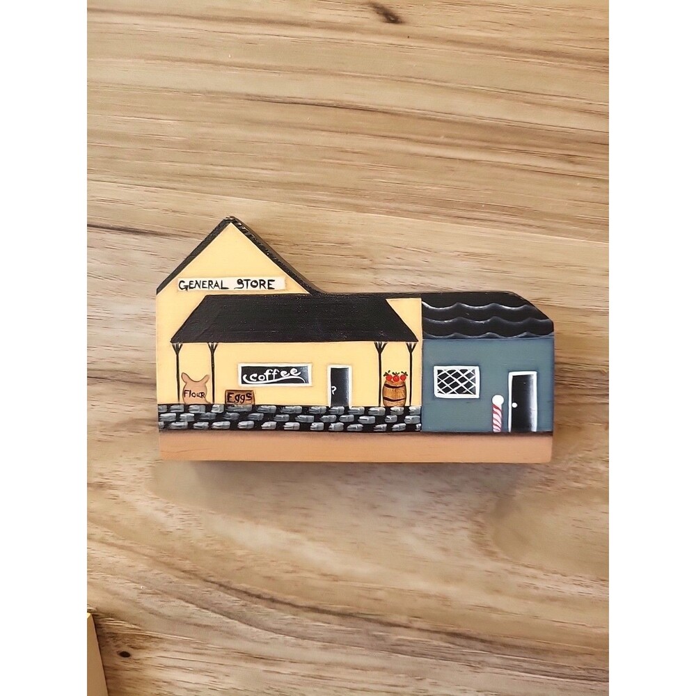 Cats Meow (7 Pc) Lighthouse, Flagpole & Mercantiles, House,2 Stores & Bakery EUC - Picture 14 of 16